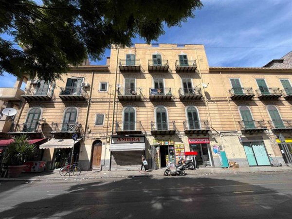 appartamento in vendita a Palermo in zona Centro storico