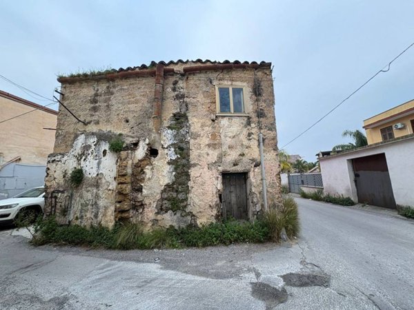 appartamento in vendita a Palermo in zona Mezzomonreale