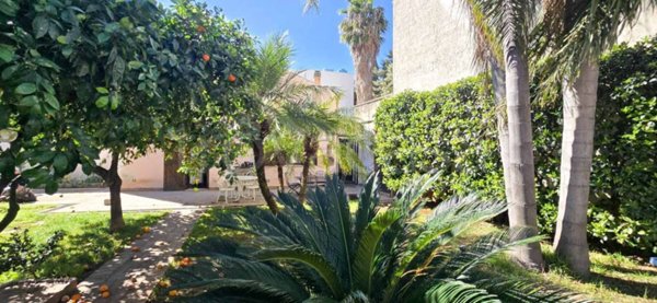 casa indipendente in vendita a Palermo in zona Tommaso Natale