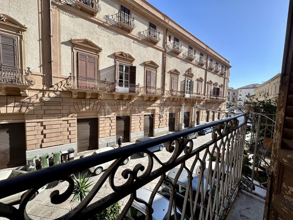 appartamento in vendita a Palermo in zona Centro storico