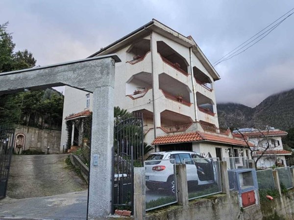 appartamento in vendita a Palermo in zona Altarello