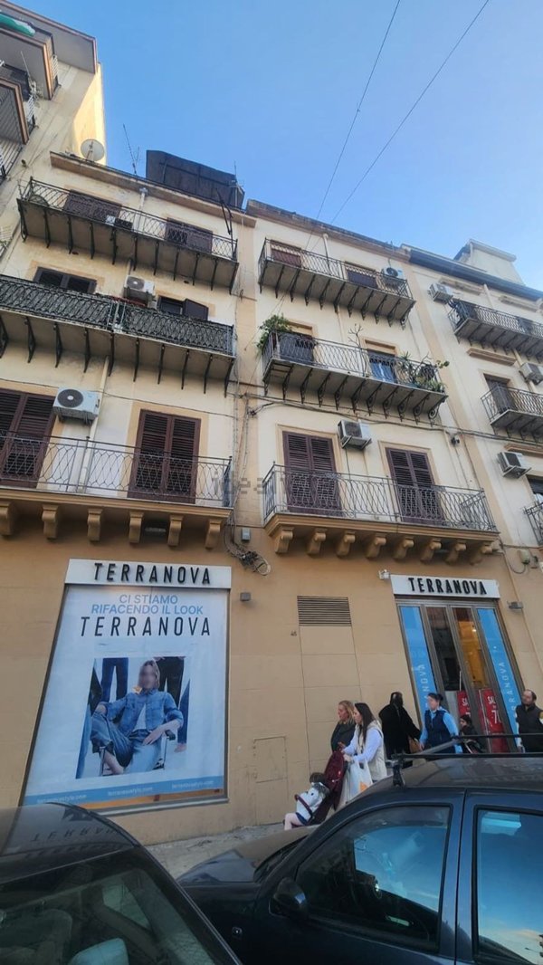 appartamento in vendita a Palermo in zona Zisa