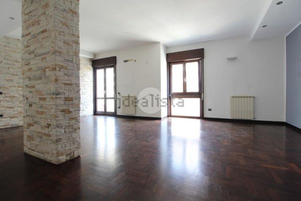 appartamento in vendita a Palermo in zona Uditore