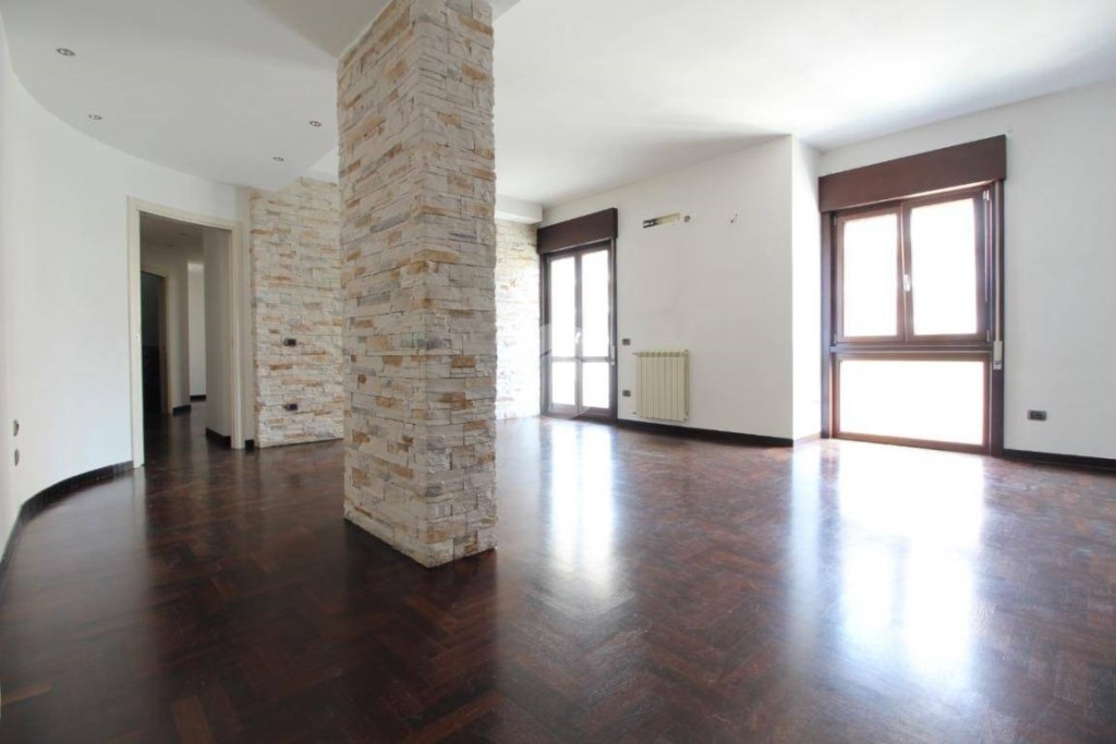 appartamento in vendita a Palermo in zona Uditore