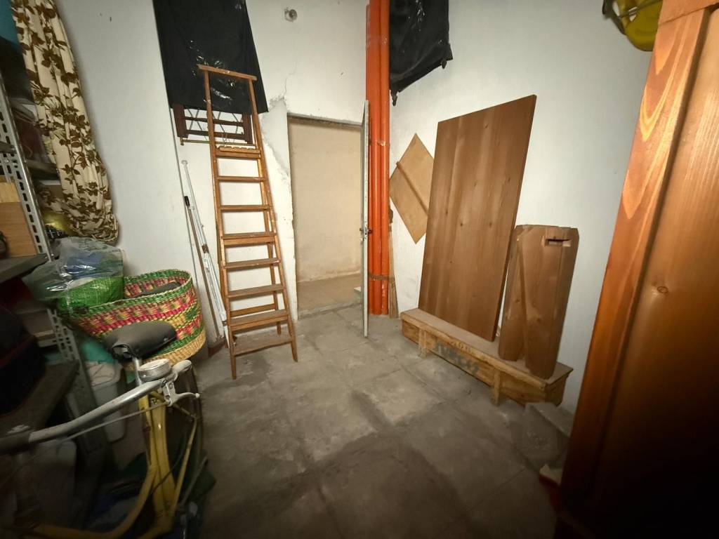 locale commerciale in vendita a Palermo in zona Pallavicino