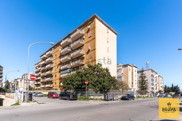 appartamento in vendita a Palermo in zona Zisa
