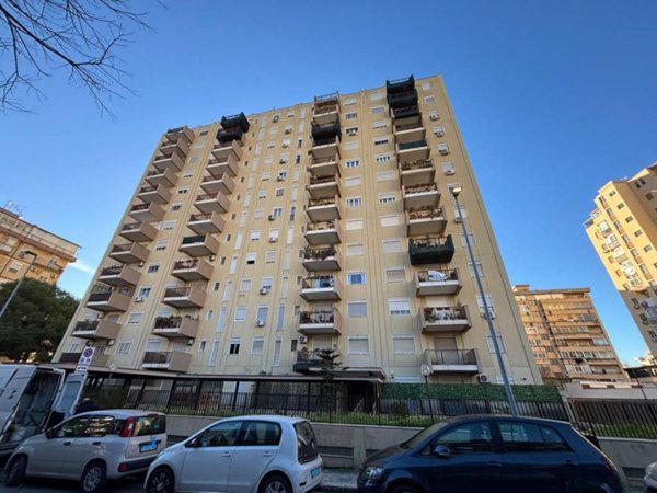 appartamento in vendita a Palermo in zona San Lorenzo