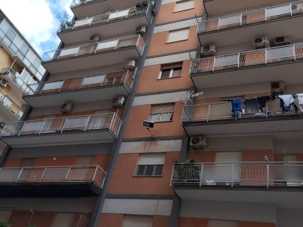 appartamento in vendita a Palermo in zona Montegrappa / Santa Rosalia