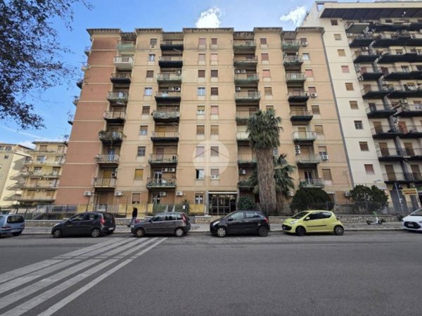 appartamento in vendita a Palermo in zona Montegrappa / Santa Rosalia