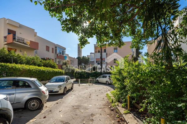 appartamento in vendita a Palermo in zona Malaspina/Palagonia