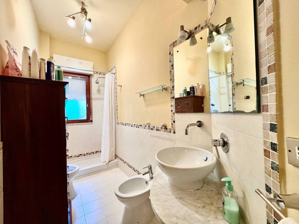 appartamento in vendita a Palermo in zona Villagrazia/Falsomiele