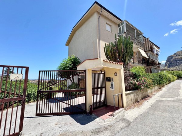 appartamento in vendita a Palermo in zona Villagrazia/Falsomiele