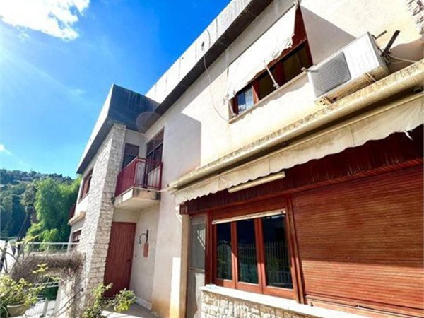casa indipendente in vendita a Palermo in zona Boccadifalco