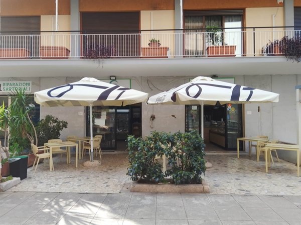 locale commerciale in vendita a Palermo in zona Malaspina/Palagonia