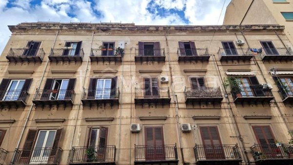 appartamento in vendita a Palermo in zona Zisa