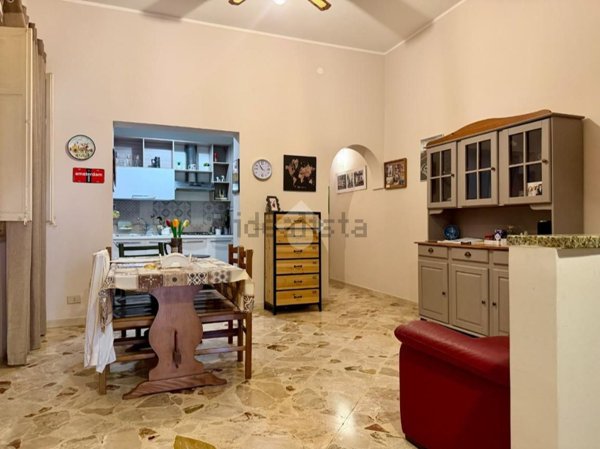 appartamento in vendita a Palermo in zona Malaspina/Palagonia