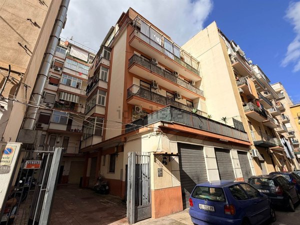 appartamento in vendita a Palermo in zona Noce
