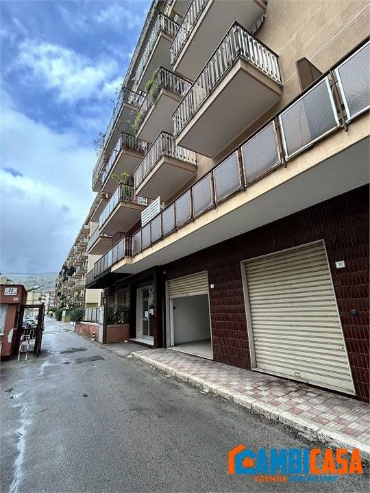 negozio in vendita a Palermo