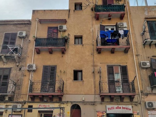 appartamento in vendita a Palermo in zona Malaspina/Palagonia