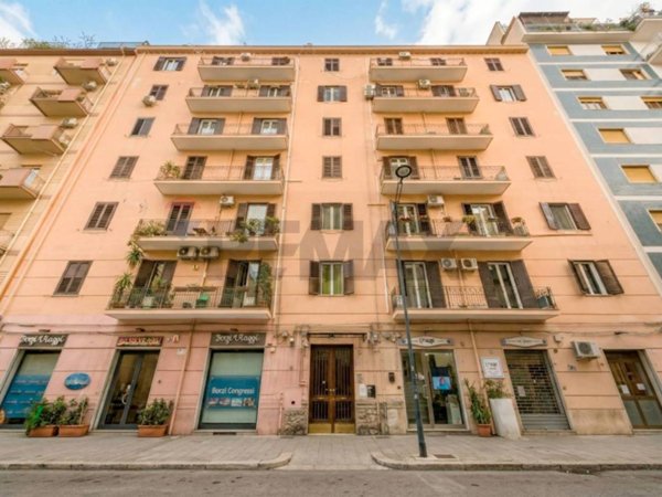 appartamento in vendita a Palermo in zona Libertà