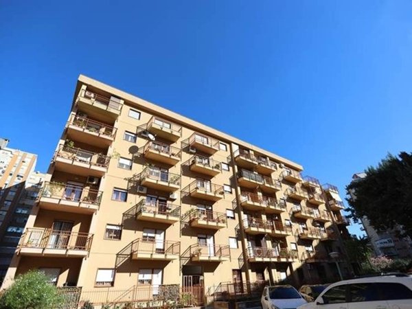 appartamento in vendita a Palermo in zona Villagrazia/Falsomiele