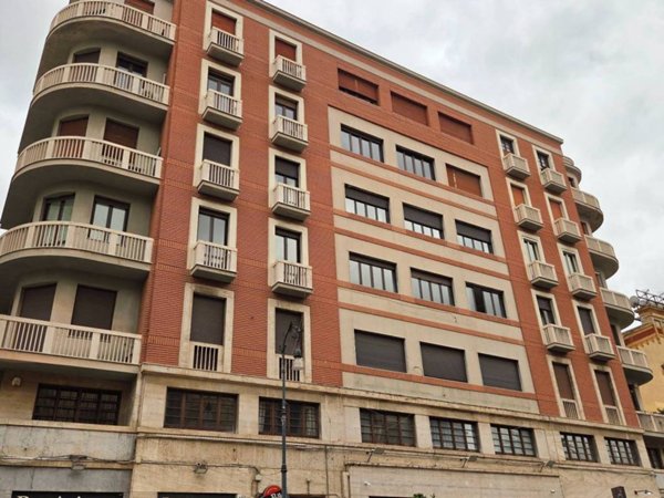appartamento in vendita a Palermo in zona Politeama