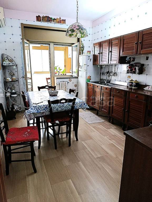 appartamento in vendita a Palermo in zona Zisa