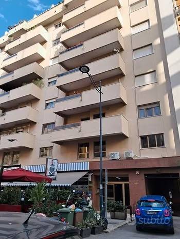 appartamento in vendita a Palermo in zona Libertà