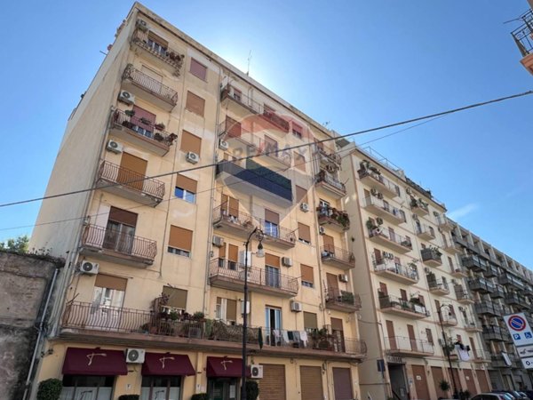 appartamento in vendita a Palermo in zona Centro storico