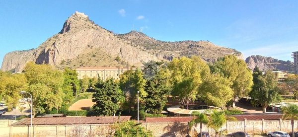 appartamento in vendita a Palermo in zona Montepellegrino
