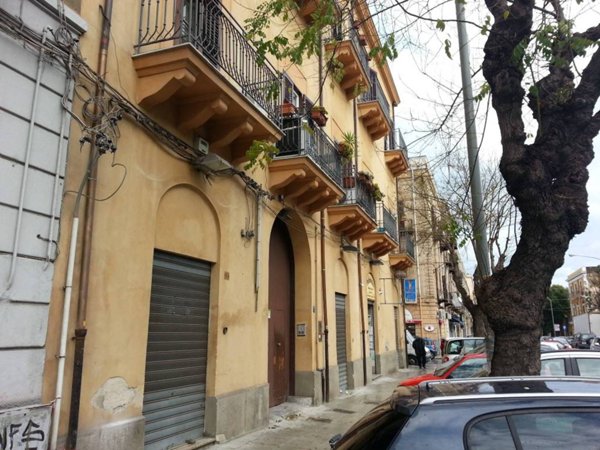 negozio in vendita a Palermo in zona Centro storico