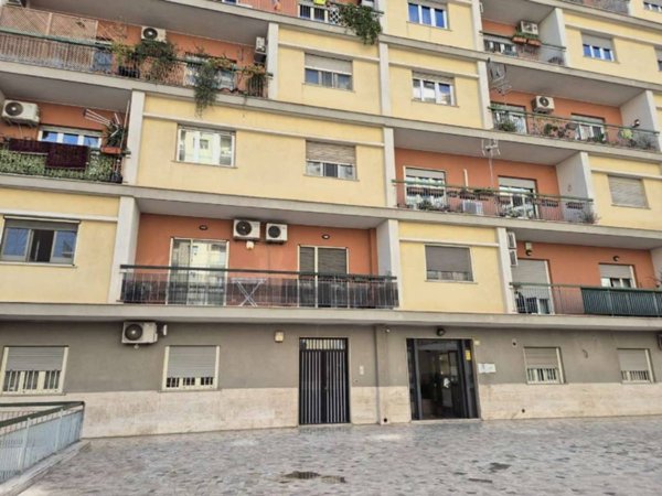 appartamento in vendita a Palermo in zona Malaspina/Palagonia