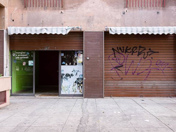 negozio in vendita a Palermo in zona Zisa