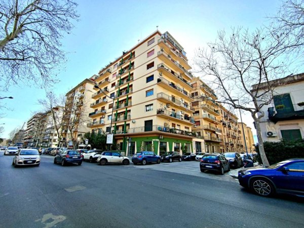 appartamento in vendita a Palermo in zona Politeama