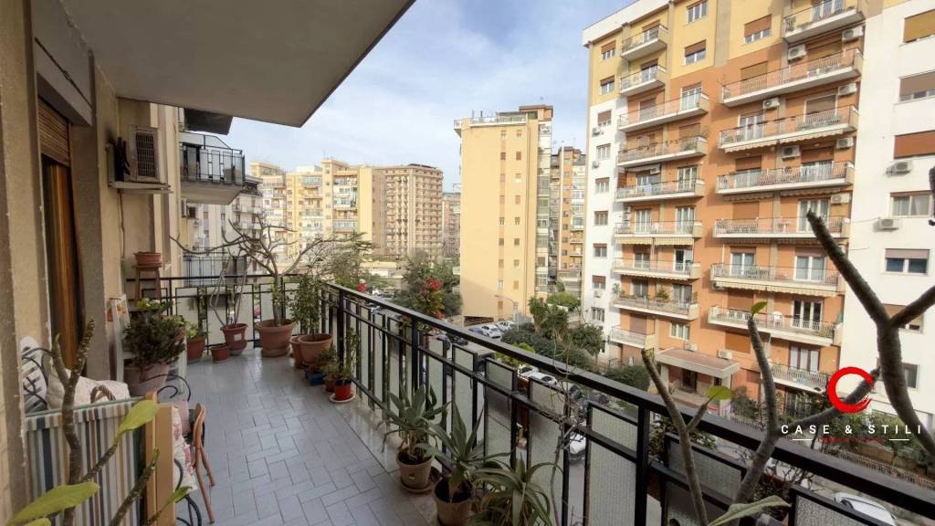 appartamento in vendita a Palermo