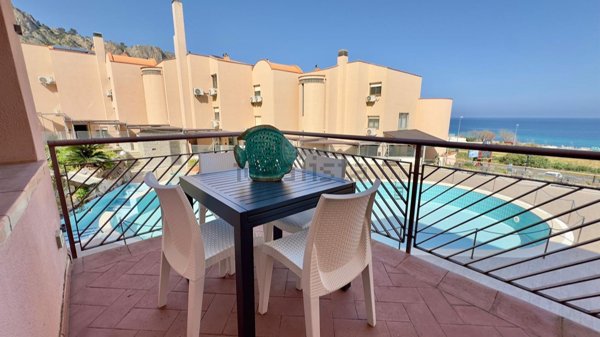 appartamento in vendita a Palermo in zona Addaura