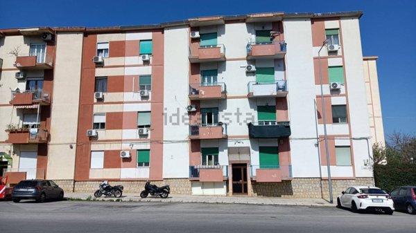 appartamento in vendita a Palermo in zona Villagrazia/Falsomiele
