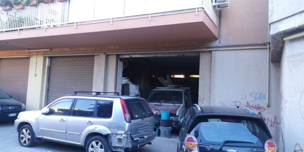 locale di sgombero in vendita a Palermo in zona Oreto