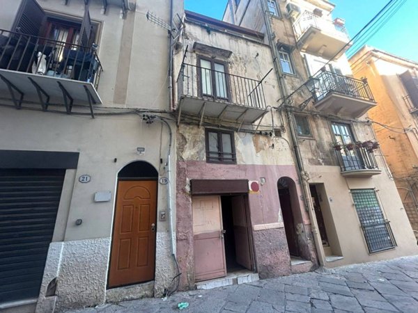 appartamento in vendita a Palermo in zona Centro storico
