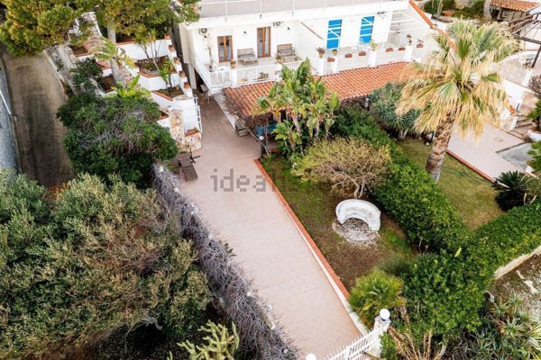casa indipendente in vendita a Palermo in zona Addaura