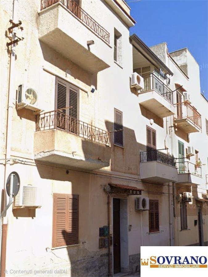 appartamento in vendita a Palermo in zona Partanna