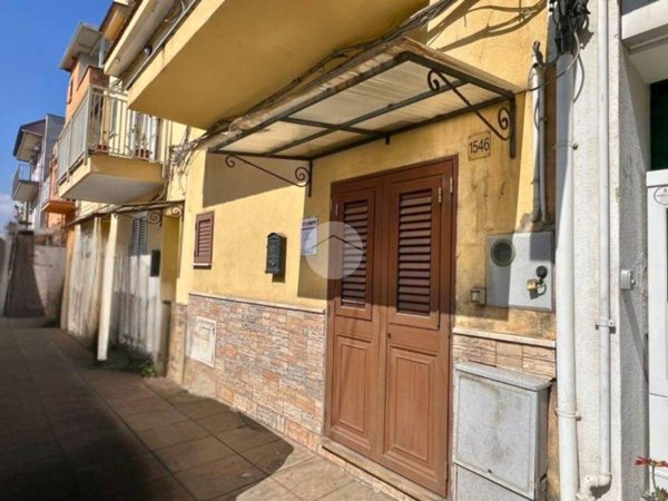 casa indipendente in vendita a Palermo in zona Croceverde