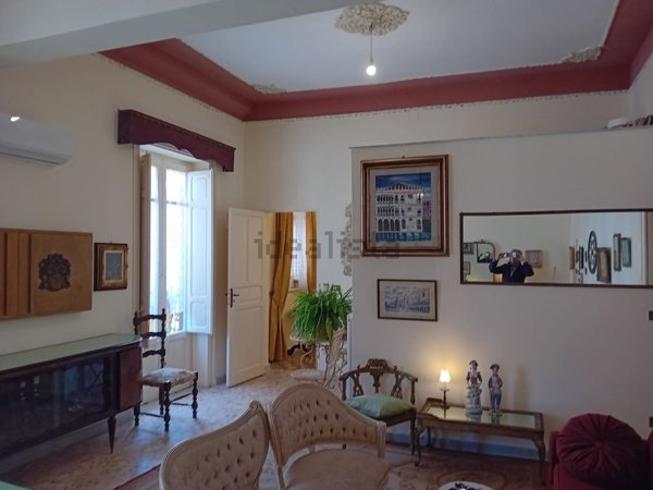 appartamento in vendita a Palermo in zona Zisa