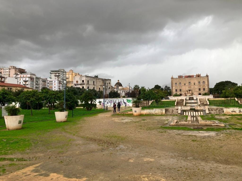 appartamento in vendita a Palermo in zona Zisa