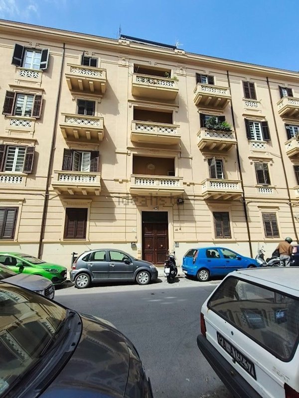 appartamento in vendita a Palermo in zona Libertà
