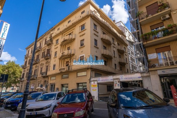 appartamento in vendita a Palermo in zona Libertà