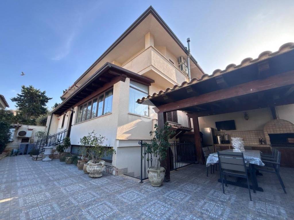 casa indipendente in vendita a Palermo in zona Sferracavallo