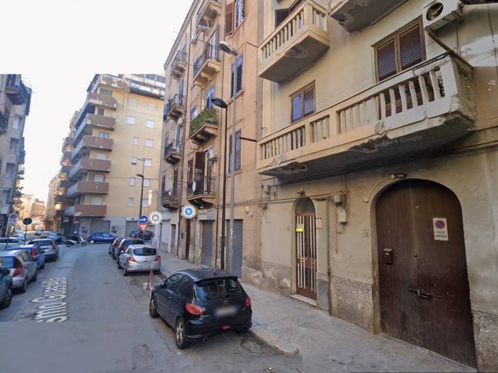 negozio in vendita a Palermo in zona Oreto