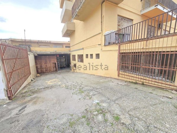 ufficio in vendita a Palermo in zona Settecannoli