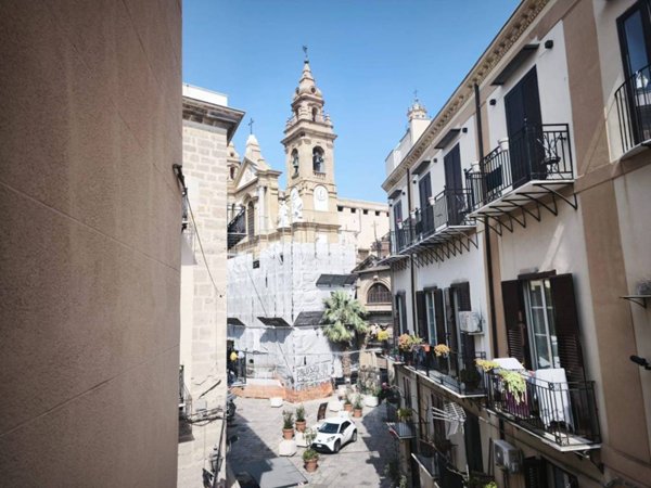appartamento in vendita a Palermo in zona Centro storico